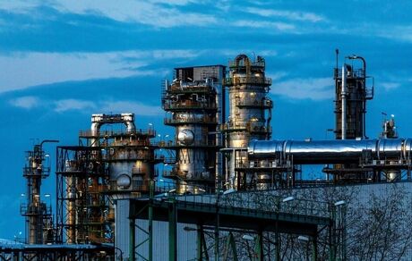 آلمان، واردات نفت از روسیه را متوقف می‌کند