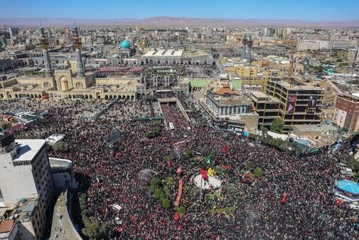 برگزاری مراسم آخرین وداع با رهبر شهید در مشهد مقدس
