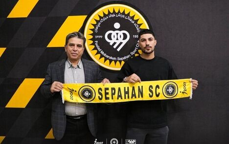 بازیکن مدنظر پرسپولیس، قراردادش را با سپاهان تمدیدکرد