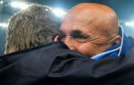 سرمربی ناپولی: مارادونا به قهرمانی ما کمک کرد