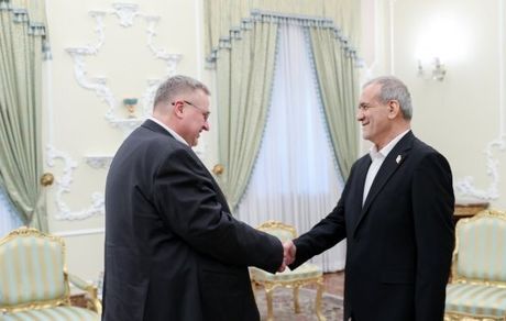 رئیس جمهور: باید اجرای معاهده همکاری جامع راهبردی میان جمهوری اسلامی ایران و فدراسیون روسیه بصورت جدی در دستورکار باشد