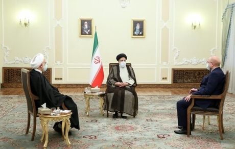 همکاری هر چه بیشتر قوا برای حل مسائل و مشکلات معیشتی مردم