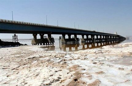 معاف شدن زائران اربعین از عوارض پل میان‌گذر دریاچه ارومیه