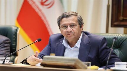 همتی: تورم تیرماه نسبت به خردادماه نصف شد