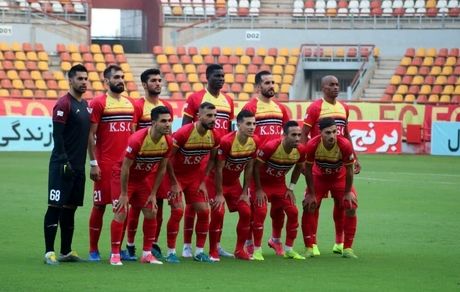 چهار عضو فولاد اجازه خروج از عربستان را ندارند