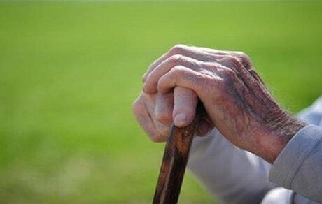 کرونا چه مشکلاتی برای سالمندان ایجاد کرده است؟