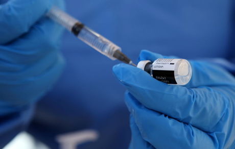 فوت ۱۶ سوئیسی پس از واکسینه شدن علیه کرونا