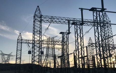 مشکل جدی تامین برق، کمبود ذخیره سوخت گازوئیل نیروگاه‌هاست