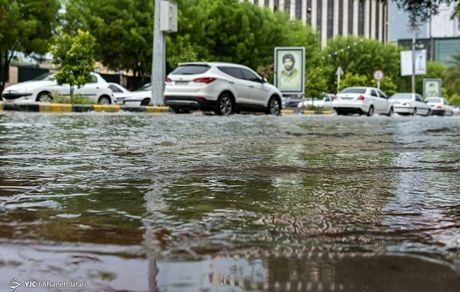 ترافیک سنگین در صبح بارانی پایتخت