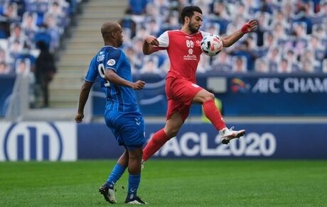 سیامک نعمتی در پرسپولیس ماندنی شد