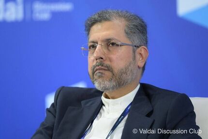 معاون عراقچی: آشفتگی در نظام تصمیم‌گیری آمریکا به حداکثر خود رسیده است / دوران تصور شکست ناپذیری ایالات متحده به سر آمده است