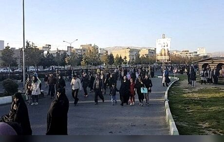 همایش پیاده روی خانوادگی در ارومیه برگزار شد