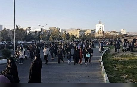 همایش پیاده روی خانوادگی در ارومیه برگزار شد