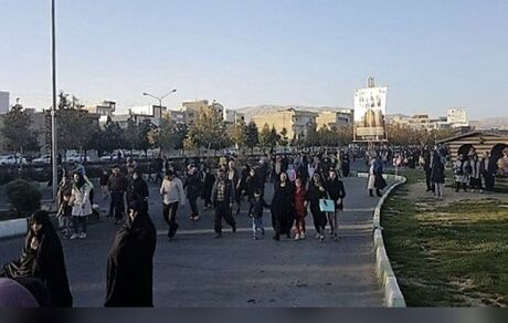 همایش پیاده روی خانوادگی در ارومیه برگزار شد