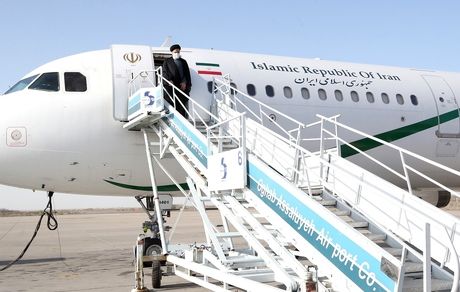 رئیس جمهور وارد استان فارس شد / حجت الاسلام رئیسی در بدو ورود چه گفت؟