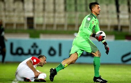 پرسپولیس متوقف شد، لک پیشرفت کرد 