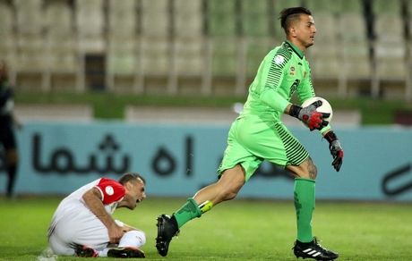 پرسپولیس متوقف شد، لک پیشرفت کرد 