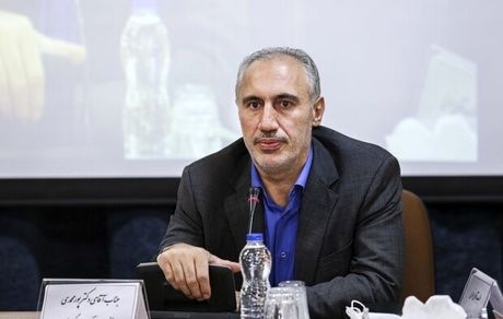 پورمحمدی: رهبری تاکنون اجازه کاهش سهم صندوق توسعه ملی از درآمدهای نفتی را نداده است