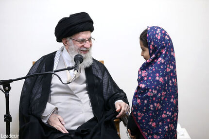 دیدار خانواده‌های شهدای شرارت اخیر رژیم صهیونیستی با رهبر انقلاب