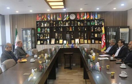 بازدید معاون مدیرعامل بانک مسکن از شرکت‌های «سولیکو کاله» و «سیم و کابل آمل»
