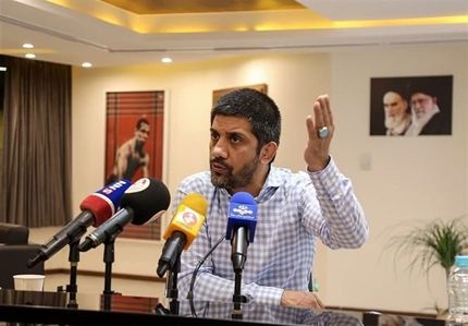 علیرضا دبیر: گرین کارتم را تحویل دادم / ویزای یک نفر هم صادر نشود به آمریکا نمی‌رویم