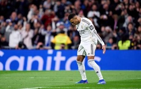 کار ام‌باپه به بخیه کشید