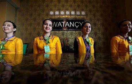 محدودیت‌هایی عجیب علیه زنان در ترکمنستان