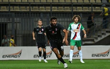لژیونر ایرانی، سومین بازیکن برتر لیگ برتر اوکراین