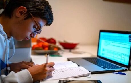 امتحانات دانش آموزان پایه‌های هفتم تا دهم تهران مجازی شد