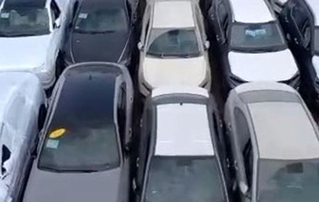 محموله ۱۲۰ دستگاه خودروی هیوندای وارد کشور شد