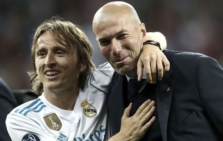 مودریچ: اگر زیدان اجازه دهد می‌خواهم در رئال خداحافظی کنم