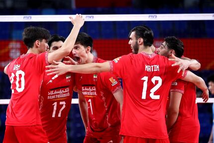 صعود مقتدرانه تیم ملی والیبال جوانان ایران به نیمه نهایی قهرمانی جهان