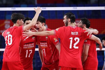 صعود مقتدرانه تیم ملی والیبال جوانان ایران به نیمه نهایی قهرمانی جهان