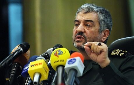 سرلشکر جعفری: پیشرفت در عرصه‌های مختلف نتیجه اعتماد به جوانان است