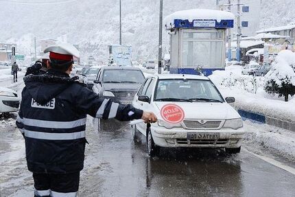 رانندگی بدون زنجیرچرخ در محورهای کوهستانی ممنوع!