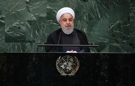 روحانی: آمریکا نه می‌تواند مذاکره را بر ما تحمیل کند و نه جنگ را/ دوران سلطه و هژمونی به سرآمده است