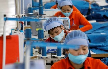 کاهش تقاضای لباس بدلیل تورم بالا / صنعت پوشاک ویتنام دچار بحران می‌شود