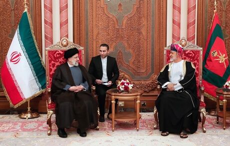 ایران و عمان، ۱۲ سند همکاری امضا کردند