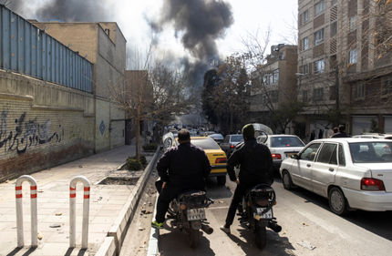 خسارت به ۱۰ خودرو  درحمله هوایی رژیم صهیونیستی به خیابان شاهین شمالی در غرب تهران