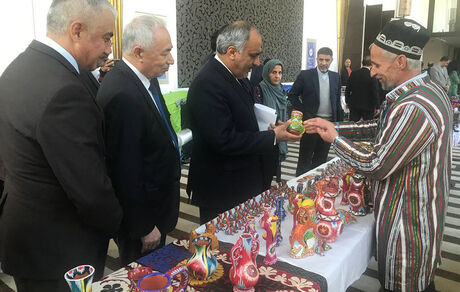 شرکت‌های مسافرتی ایران، تاجیکستان و ازبکستان تفاهم‌نامه همکاری امضا کردند