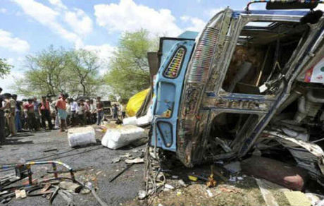 پانصد فوتی و مصدوم در تصادف خونین پاکستان