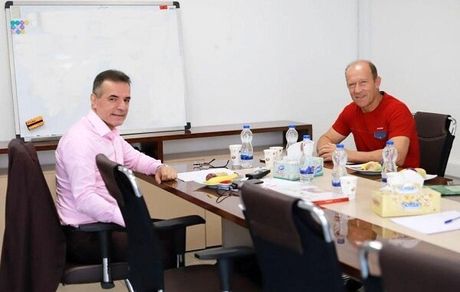 کالدرون به دیدار مدیرعامل پرسپولیس رفت