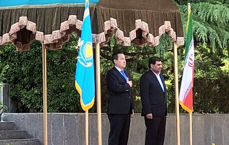 استقبال رسمی معاون اول رئیس جمهور از نخست وزیر قزاقستان