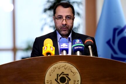 نقش شرکت‌های پتروشیمی در ایجاد تعادل در بازار ارز