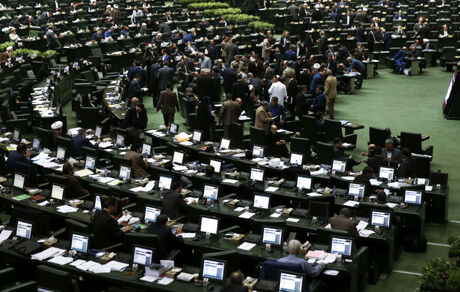 
شروط مجلس برای بازپرداخت مطالبه به دارنده برات
