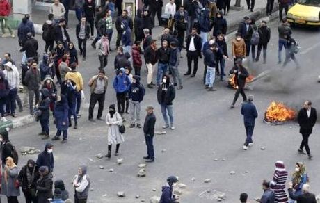 پیشنهاد رؤسای سه فراکسیون مجلس برای پیگیری حوادث اخیر در کمیسیون اصل نود