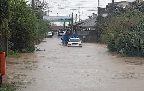 نجات ۵۴ خودرو از کولاک و سیل در ۷ استان