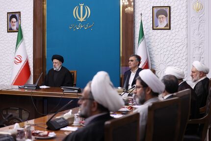 رئیس جمهور بر لزوم انطباق تمامی فعالیت‌های نظام بانکی بر موازین شرعی تاکید کرد