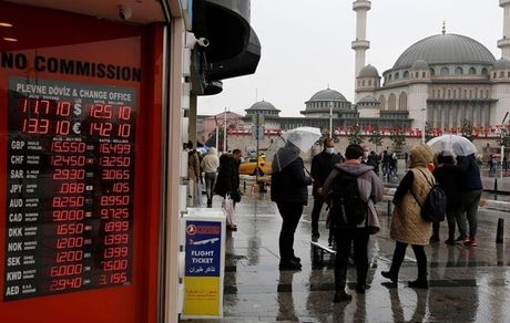 ریزش پول ترکیه سفر ایرانی‌ها را ۱۰۰درصد افزایش داد