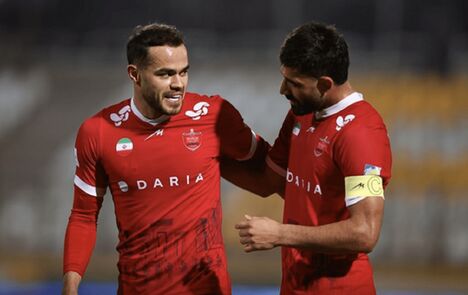 باشگاه پرسپولیس به شایعه جدایی اورونوف واکنش نشان داد